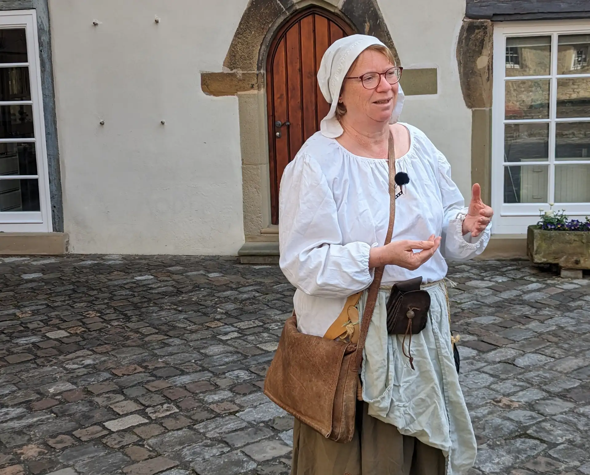 Essgeschichten bei der Stadtführung „Jetzt brat‘ mir einer einen Storch“ in Bad Wimpfen