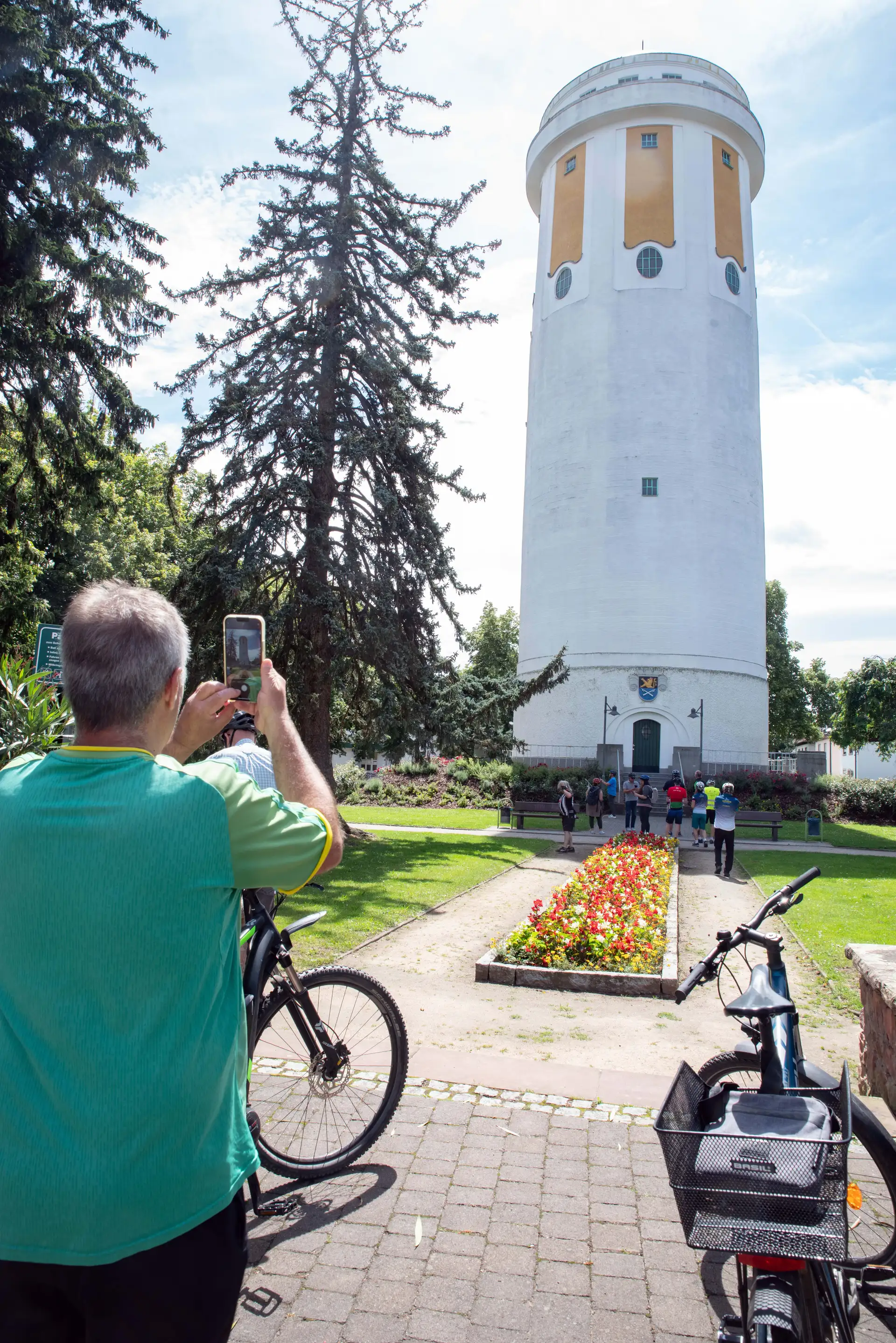 Wasserturm Hockenheim Fahrradtour zum (Ur-)Rhein mit dem Projakt Weitersehen