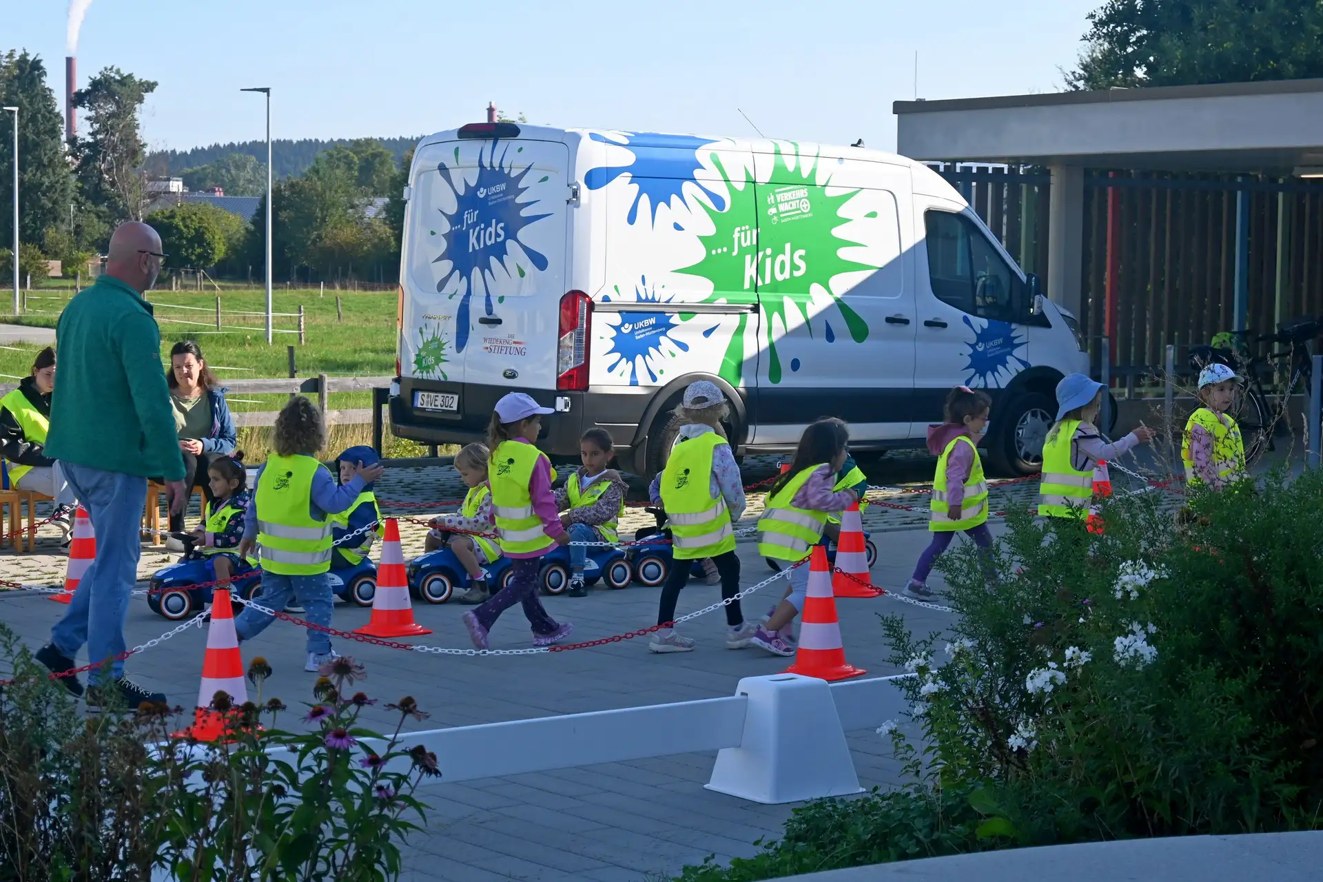 Löwenzahn startet ins neue Kindergartenjahr mit Verkehrsparcours