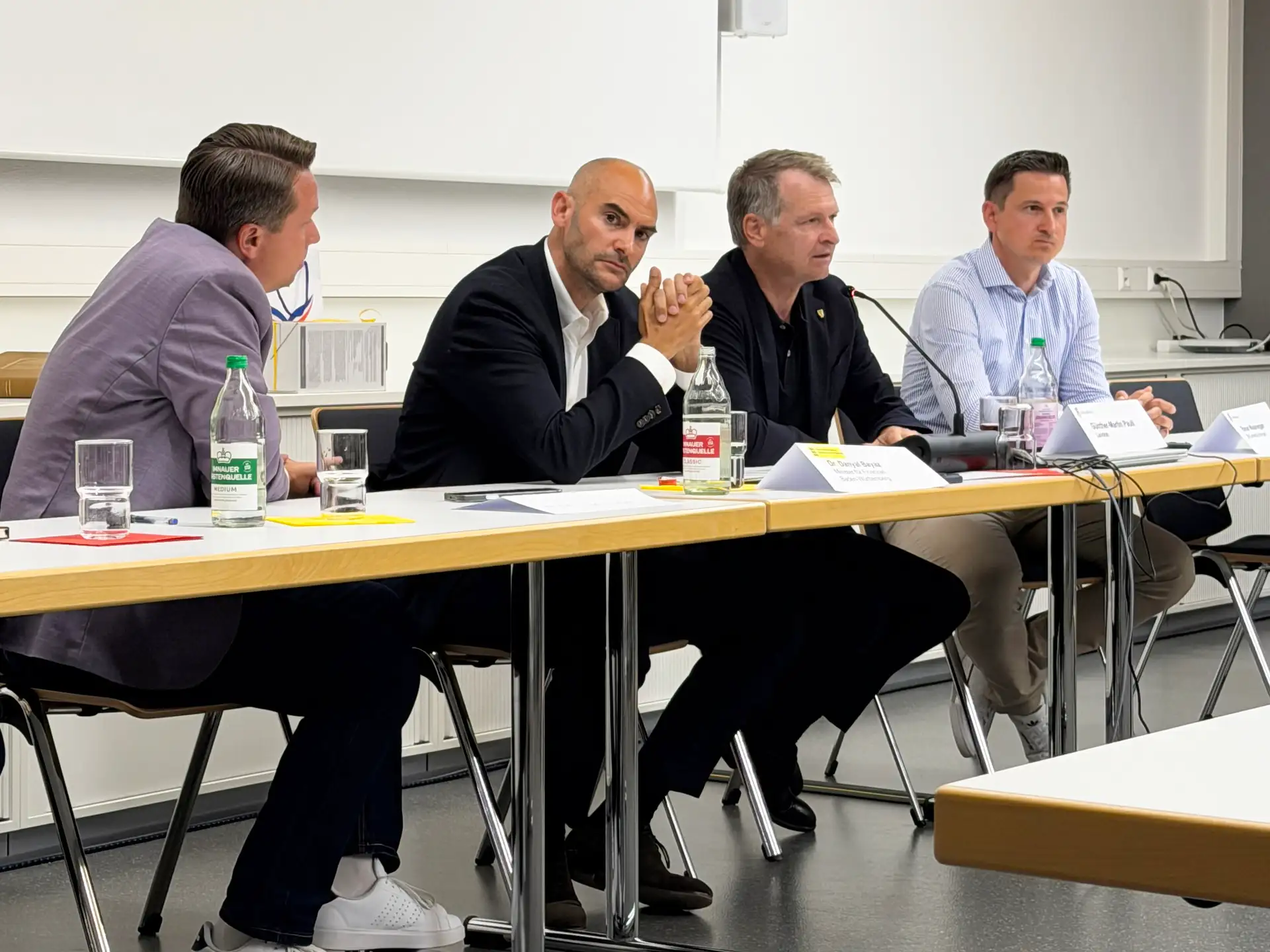 Bayaz im Zollernalbkreis: Finanzieller Handlungsspielraum unter Druck
