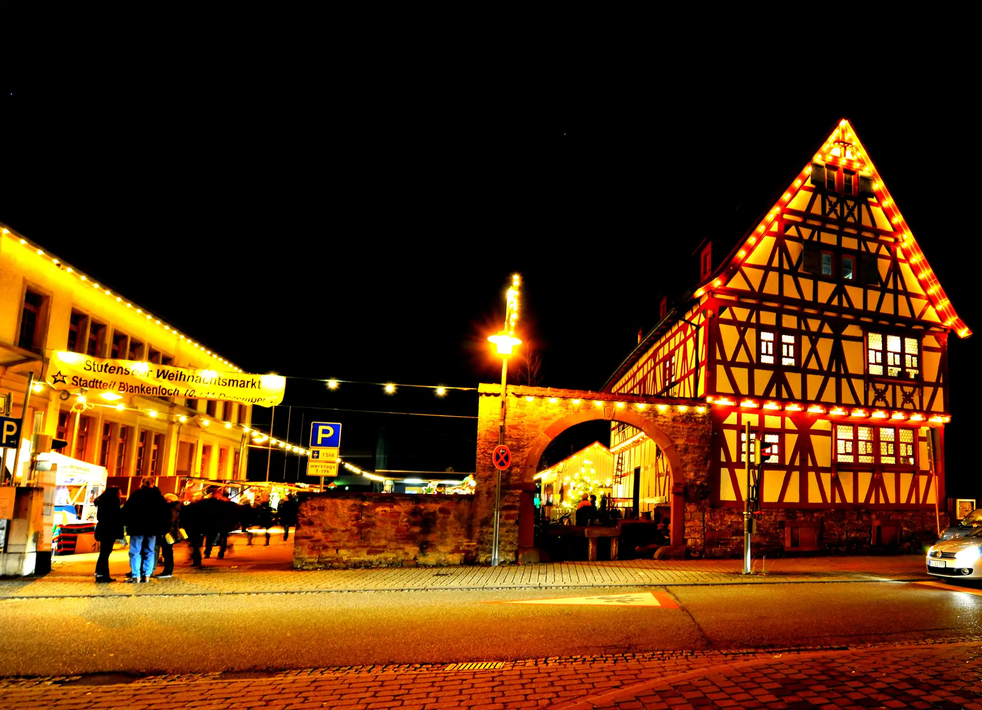 Weihnachtsmarkt-Symbolfoto für den Blankenlocher Weihnachtsmarkt in Stutensee, festliche Gestaltung.