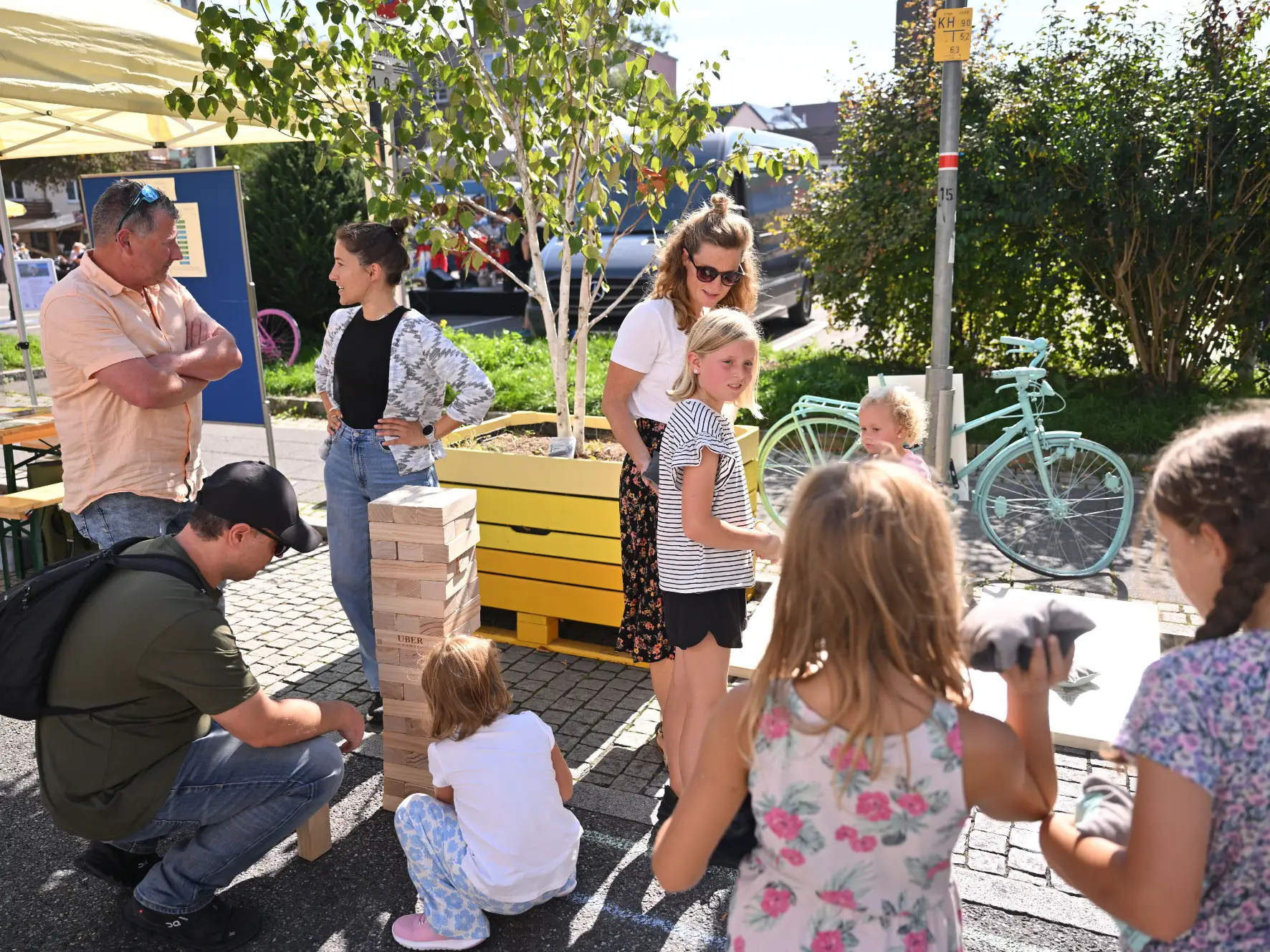 Viel zu erleben gibt es am Mobilitätstag auf der Charlottenstraße und auf dem Markhallenvorplatz für die ganze Familie.