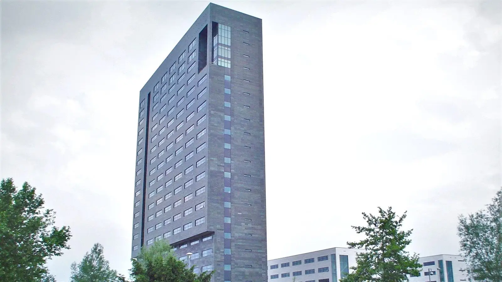 Gläsernes Bürogebäude von ASML in Veldhoven.