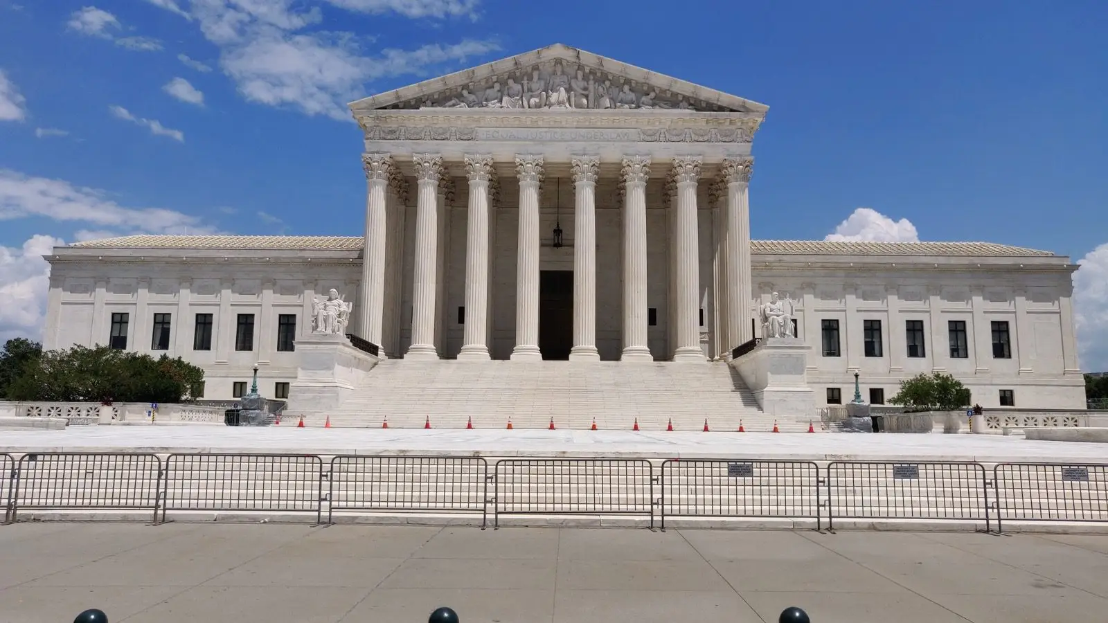 Blick auf das Gebäude des Obersten Gerichtshofs der USA.